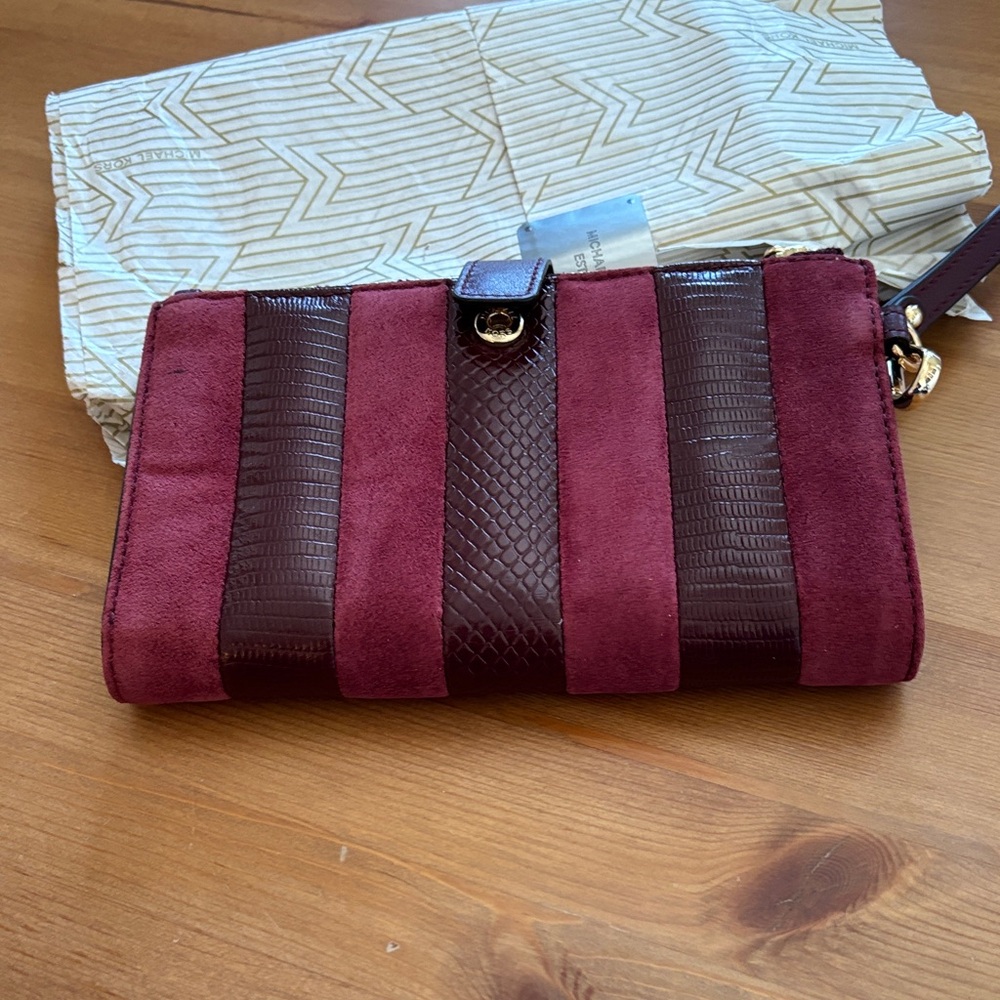 New-no tags Michael Kors Burgundy and Dark Burgandy Striped Wristlet Clutch